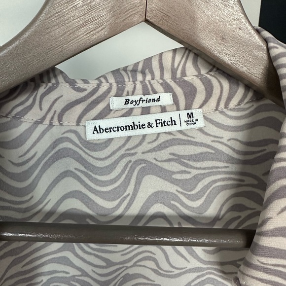 Abercrombie & Fitch Blouse - Picture 2 of 3
